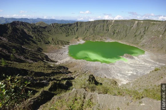Green crater lake formed after the 1982 eruption of El Chichón